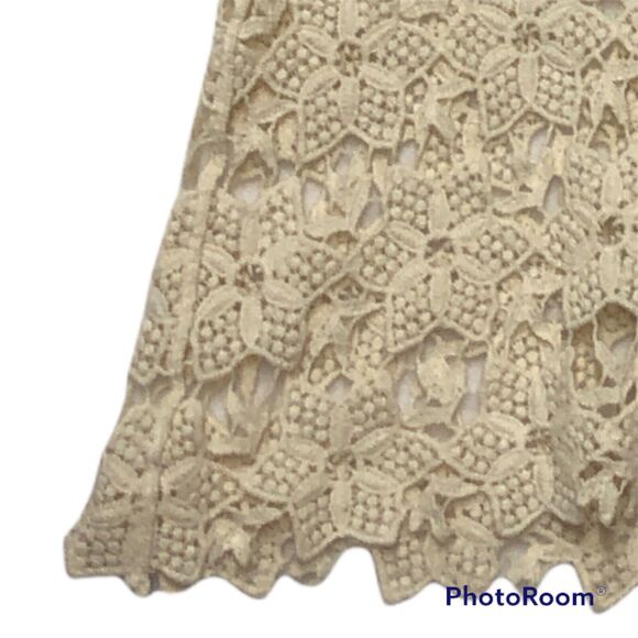 Charming Charlie Beige Sheer Lace Embroidered Tank Top Size Small Boho Feminine - Picture 7 of 9